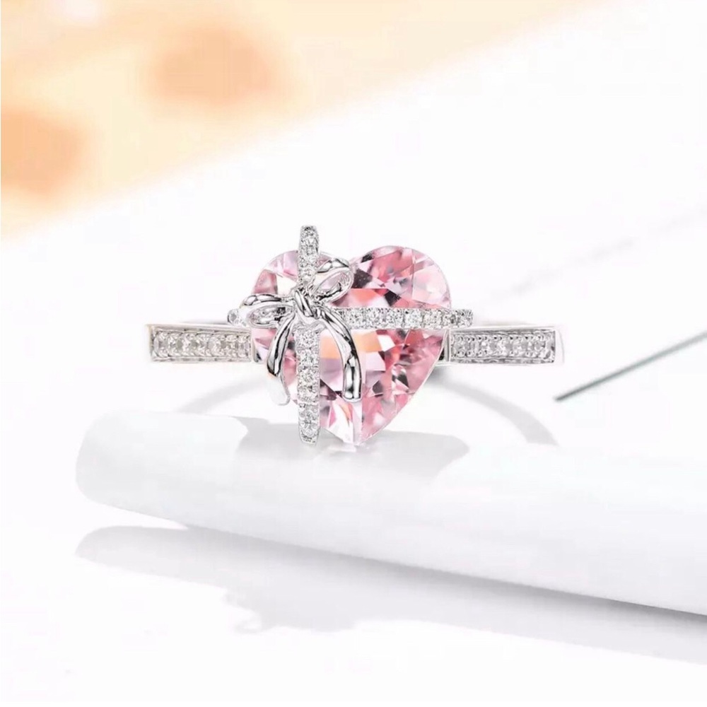 Pink topaz heart ring